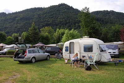de eerste camping