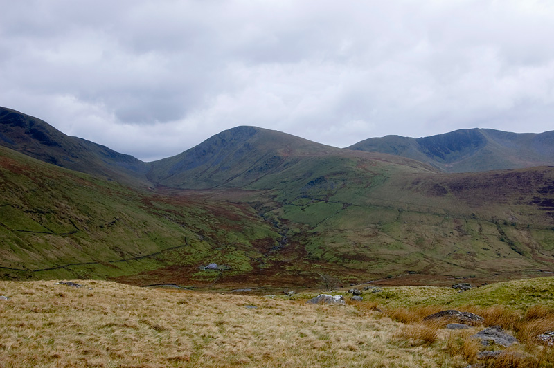 snowdon-10.jpg - Tijdens de wandeling naar beneden een geweldig uitzicht op de kale bergen